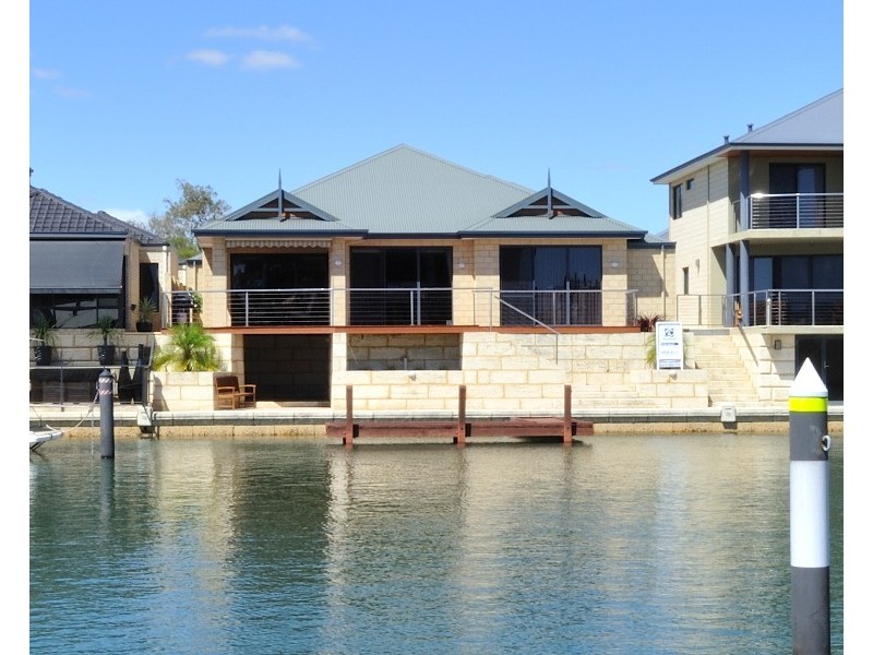 29 Leisure Way, Halls Head WA 6210