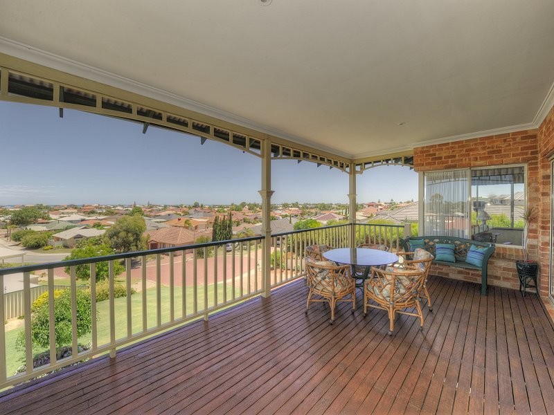 6 Botanic Close, Singleton WA 6175