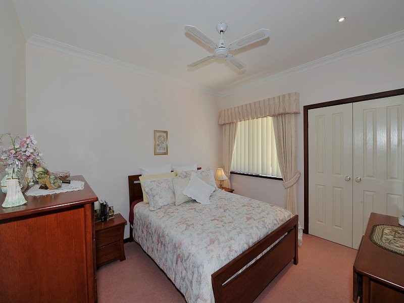 6 Botanic Close, Singleton WA 6175