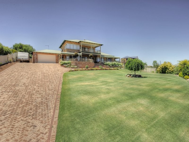 6 Botanic Close, Singleton WA 6175