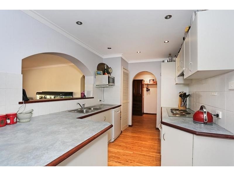 3 Arundel Drive, Halls Head WA 6210