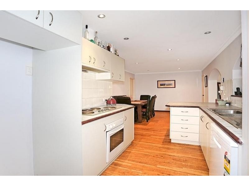 3 Arundel Drive, Halls Head WA 6210