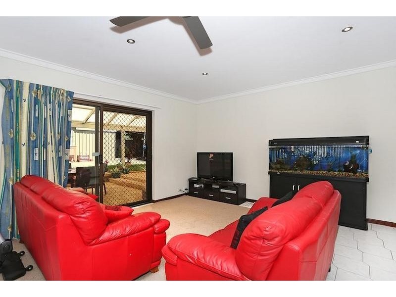 3 Arundel Drive, Halls Head WA 6210