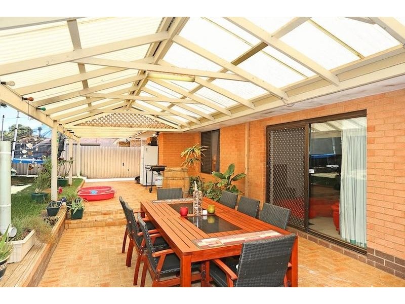 3 Arundel Drive, Halls Head WA 6210