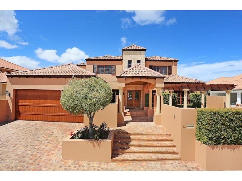 14 Picaroon Place, Halls Head WA 6210