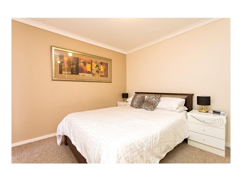 2/72 Sholl Street, Mandurah WA 6210