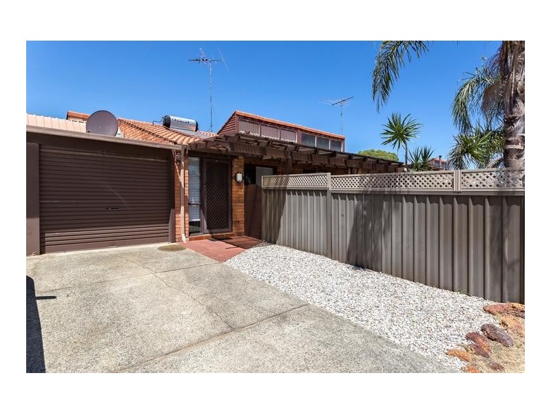 2/72 Sholl Street, Mandurah WA 6210