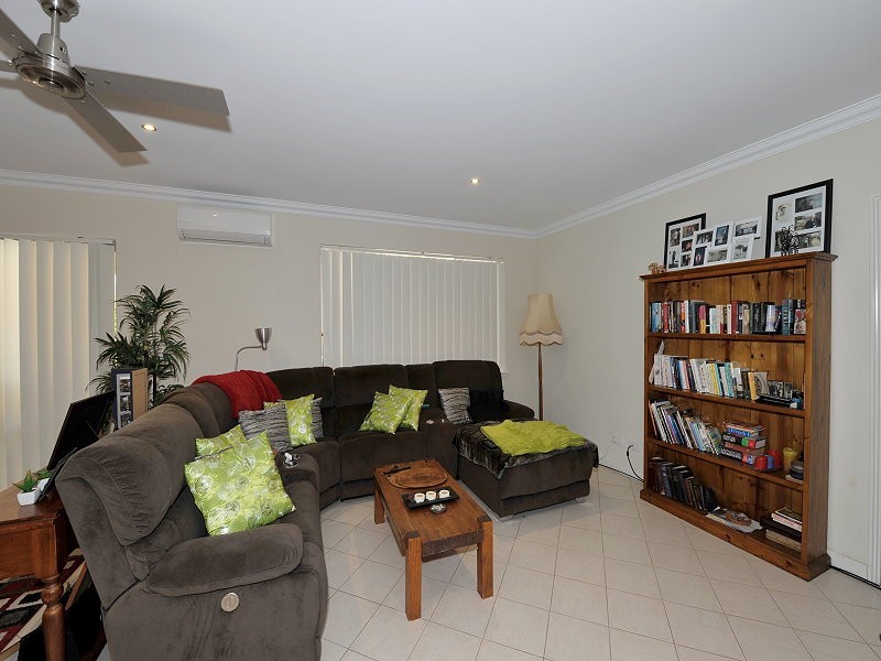 60 Silverton Crescent, Erskine WA 6210