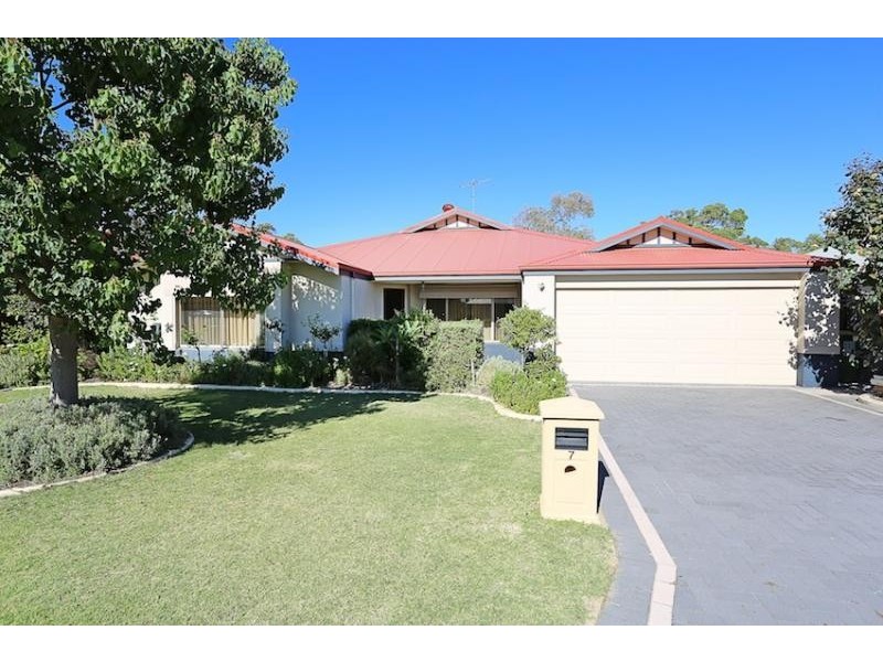 7 Fireglow Vista, Erskine WA 6210