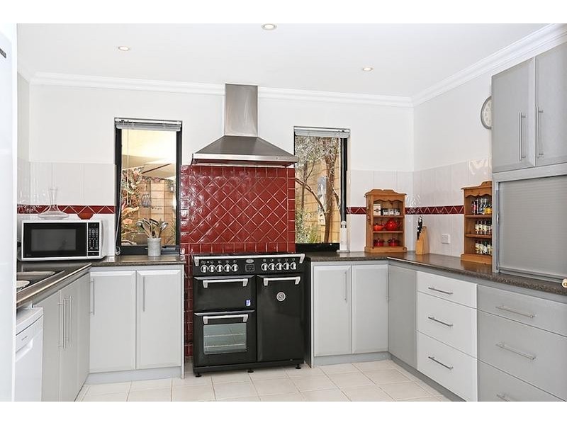 22 Creery Street, Dudley Park WA 6210