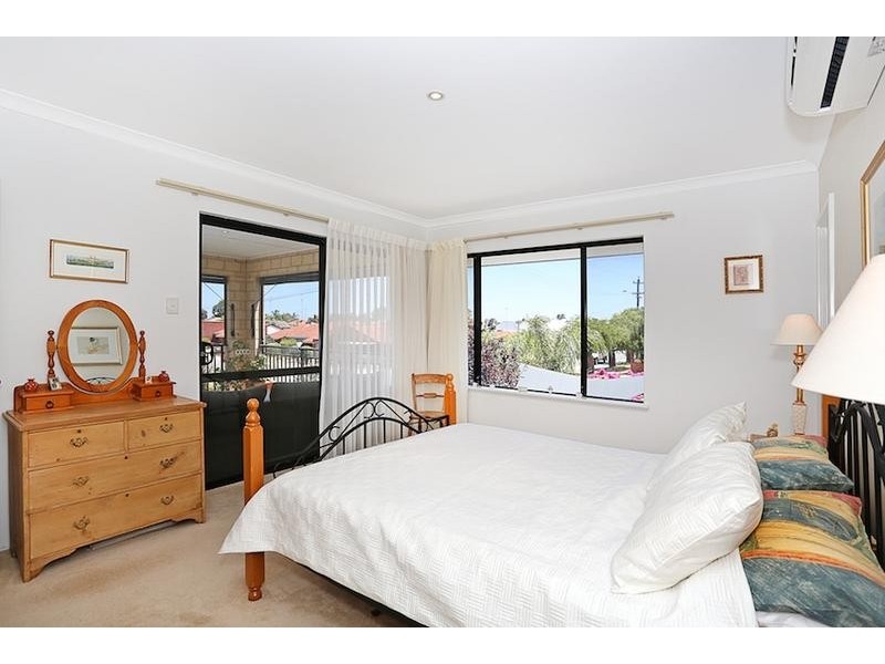 22 Creery Street, Dudley Park WA 6210