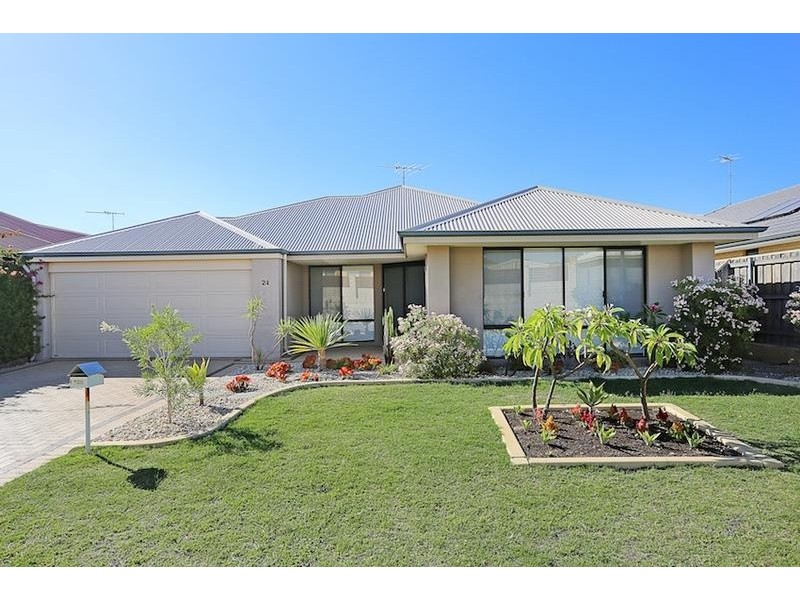 24 Adriana Way, Halls Head WA 6210