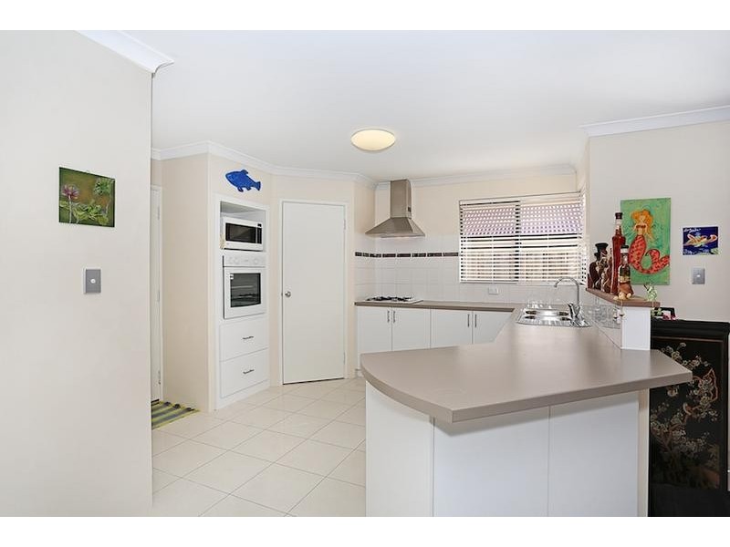 24 Adriana Way, Halls Head WA 6210