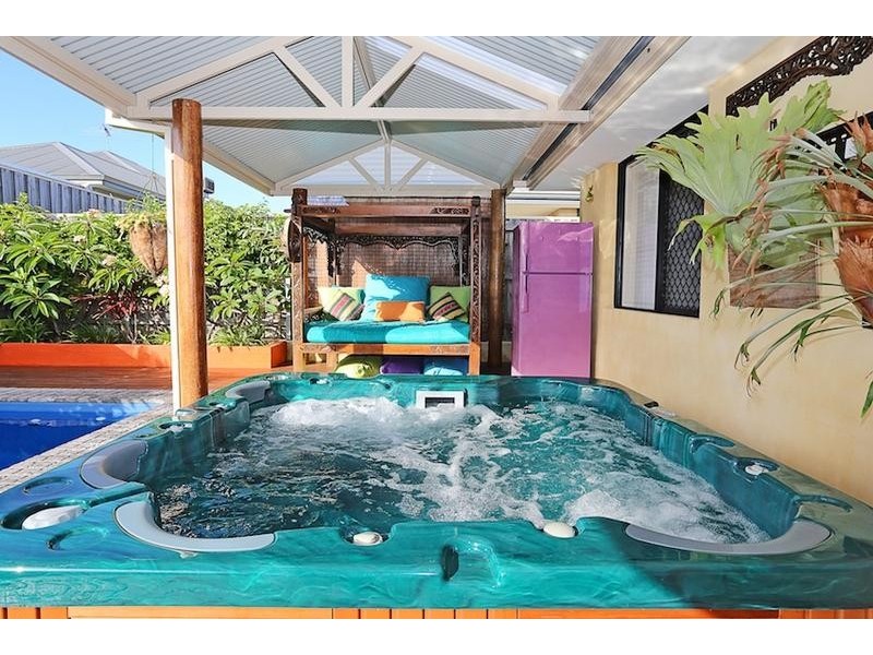 24 Adriana Way, Halls Head WA 6210