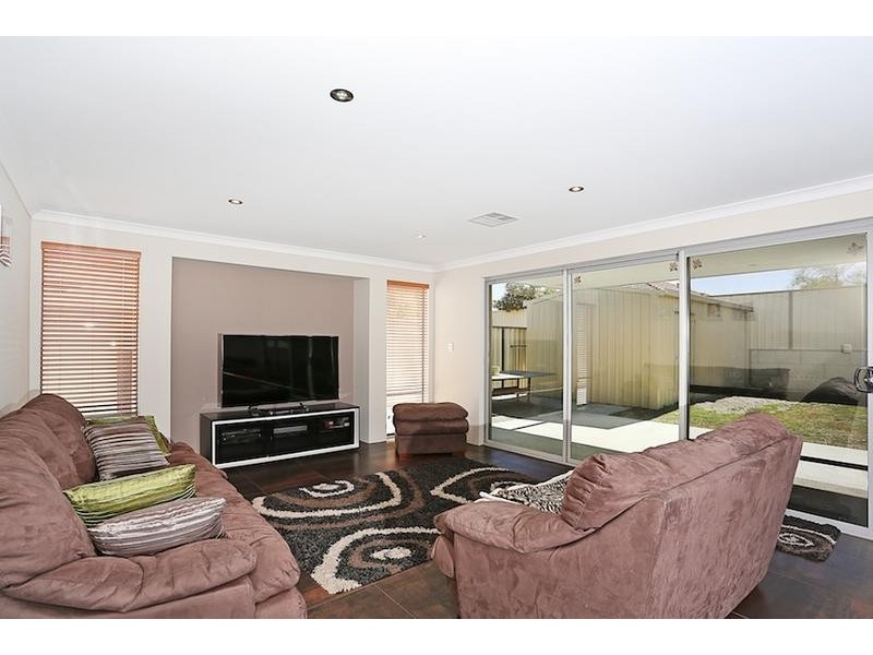 38 Albany Drive, Dawesville WA 6211