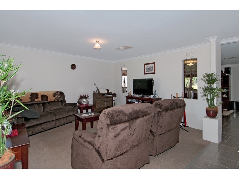 83 Meadow Springs Drive, Meadow Springs WA 6210