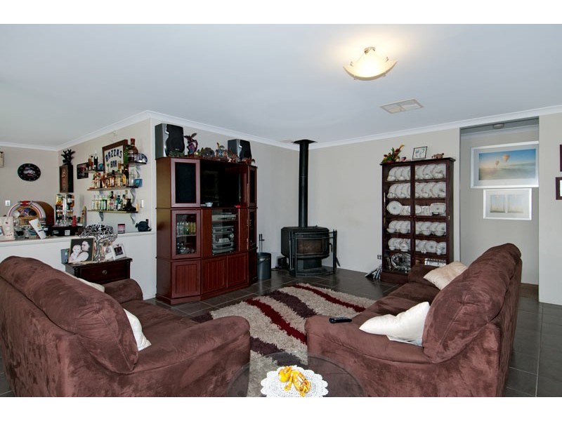 83 Meadow Springs Drive, Meadow Springs WA 6210