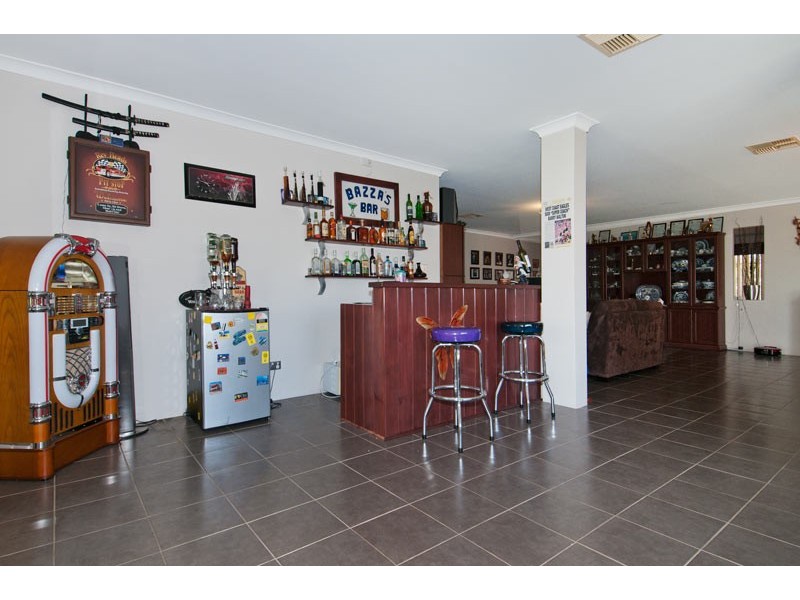 83 Meadow Springs Drive, Meadow Springs WA 6210