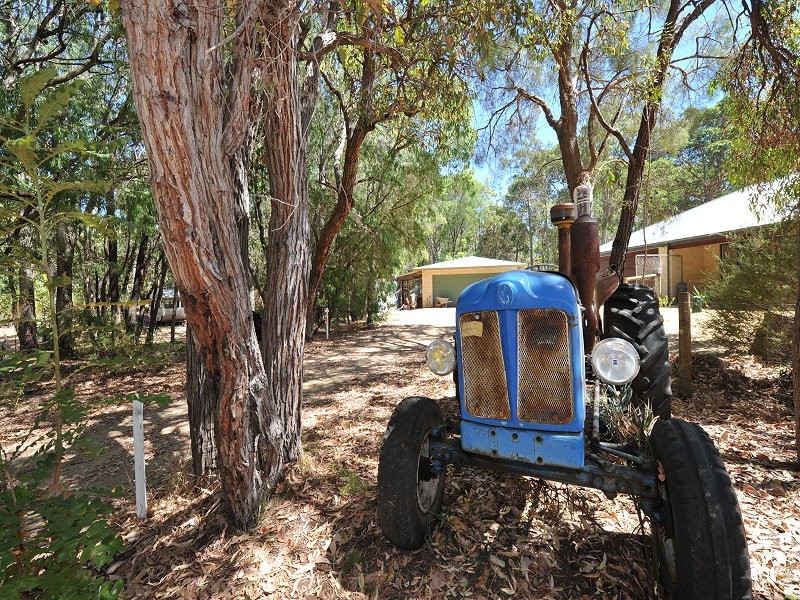 4 Yalgorup Drive, Bouvard WA 6211