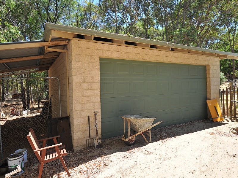 4 Yalgorup Drive, Bouvard WA 6211