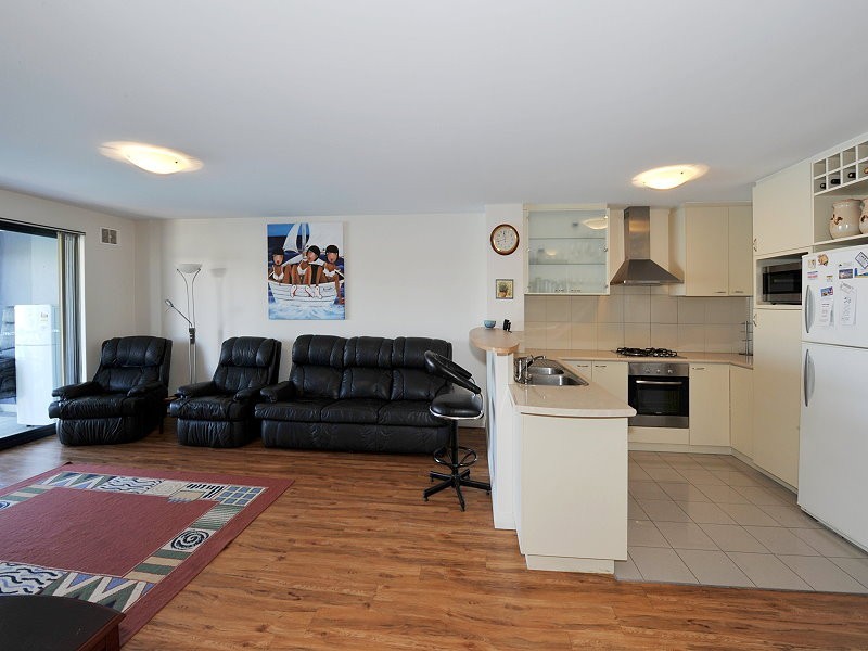 41/206 Mary Street, Halls Head WA 6210