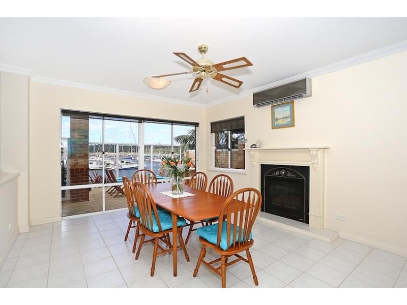 30 Avocet Islands Quays, Wannanup WA 6210