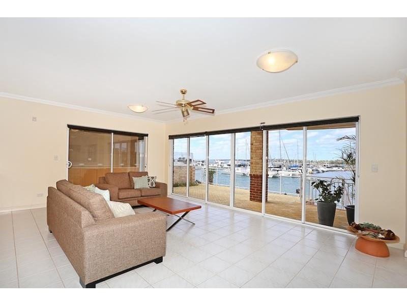 30 Avocet Islands Quays, Wannanup WA 6210