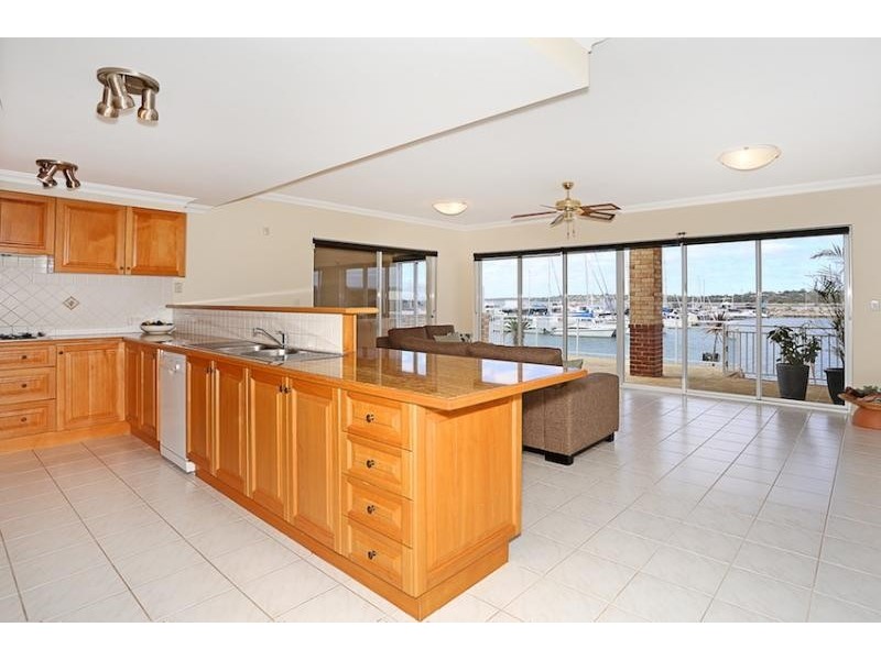 30 Avocet Islands Quays, Wannanup WA 6210