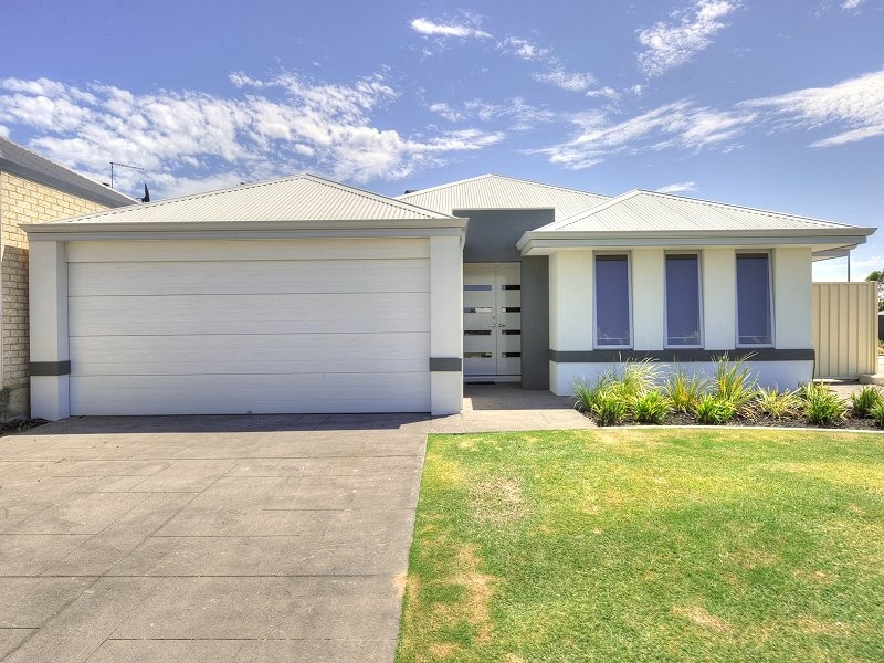 19 Chieftain Pass, Madora Bay WA 6210