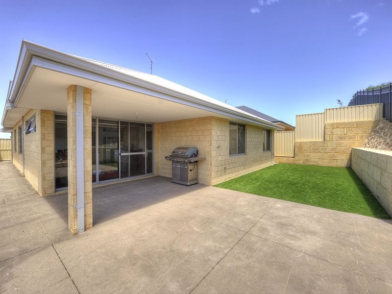 19 Chieftain Pass, Madora Bay WA 6210