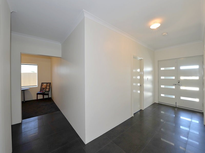 19 Chieftain Pass, Madora Bay WA 6210