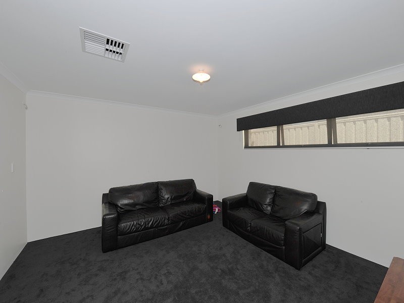 19 Chieftain Pass, Madora Bay WA 6210