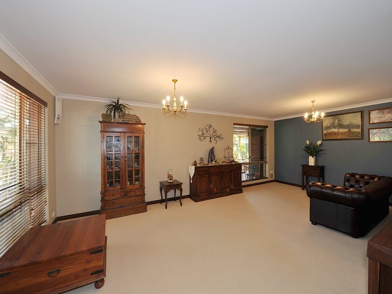 3 Wagtail Court, Greenfields WA 6210