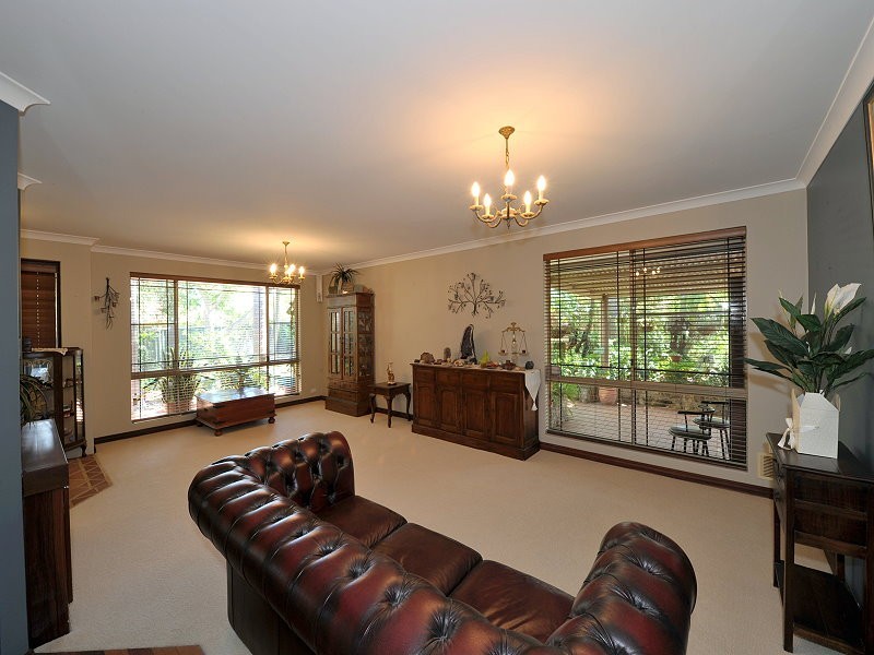 3 Wagtail Court, Greenfields WA 6210