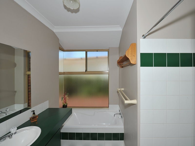 3 Wagtail Court, Greenfields WA 6210
