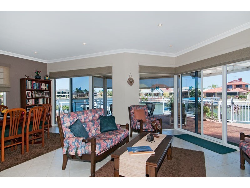 115 Leslie Street, Dudley Park WA 6210