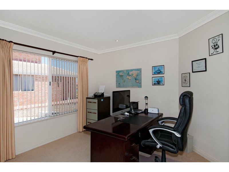 115 Leslie Street, Dudley Park WA 6210