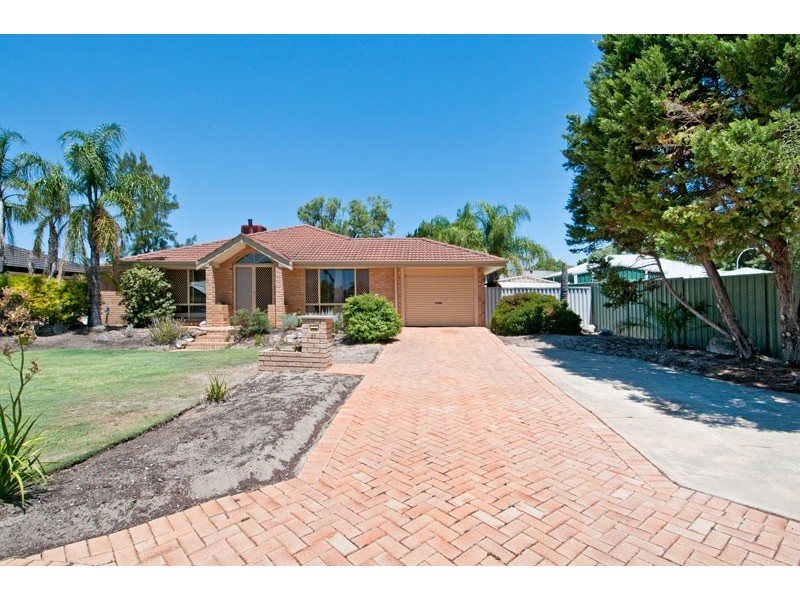 21 Inverness Drive, Meadow Springs WA 6210