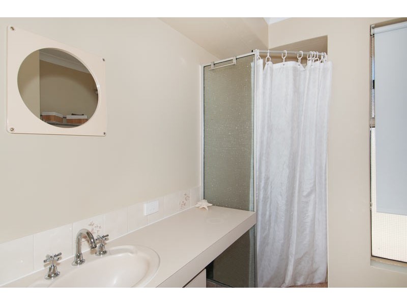 21 Inverness Drive, Meadow Springs WA 6210