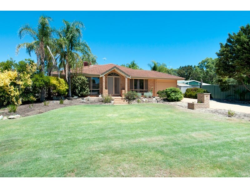 21 Inverness Drive, Meadow Springs WA 6210
