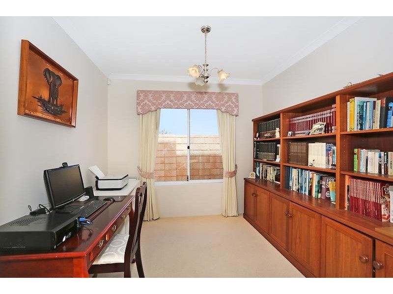 47 Buckingham Drive, Wannanup WA 6210