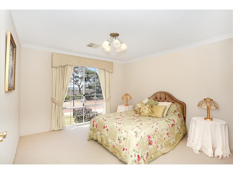 47 Buckingham Drive, Wannanup WA 6210