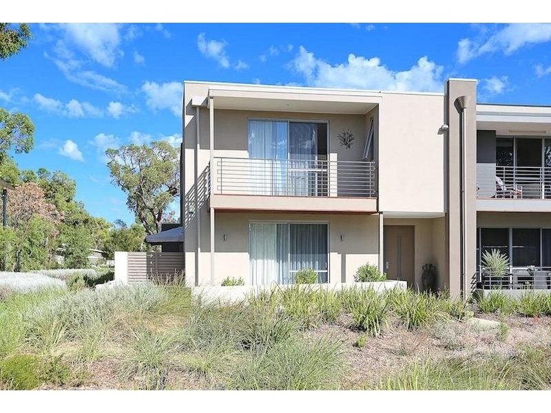 84 Whimbrel Crescent, Coodanup WA 6210