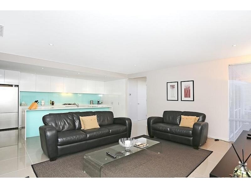 84 Whimbrel Crescent, Coodanup WA 6210