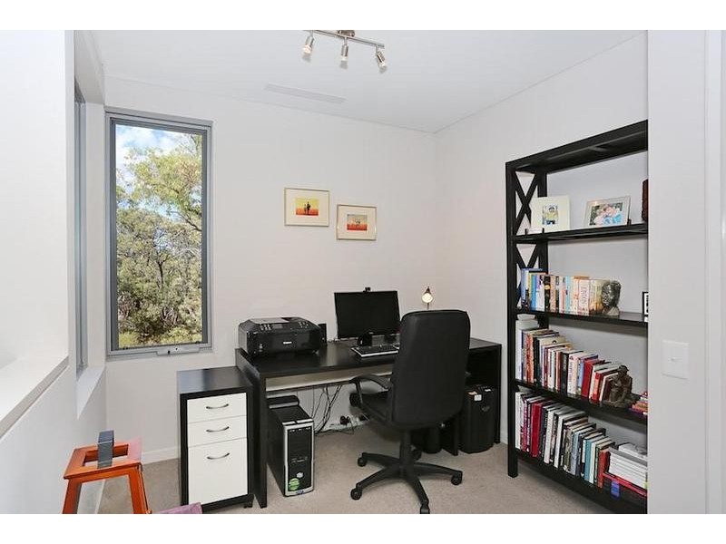 84 Whimbrel Crescent, Coodanup WA 6210