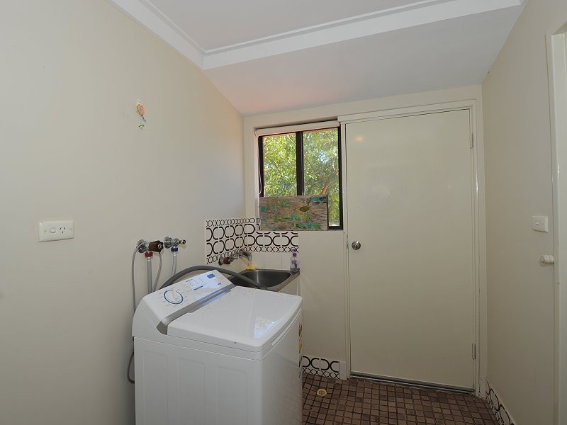 2/139 Mclarty Road, Halls Head WA 6210
