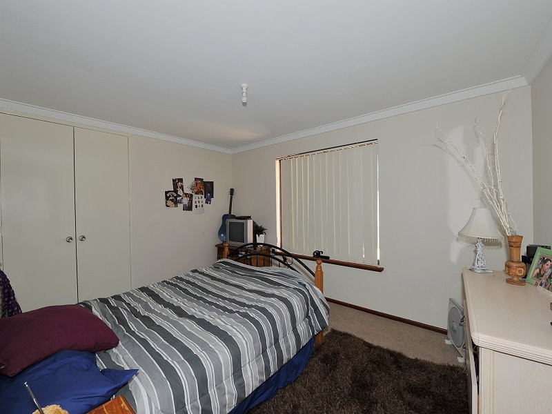 2/139 Mclarty Road, Halls Head WA 6210