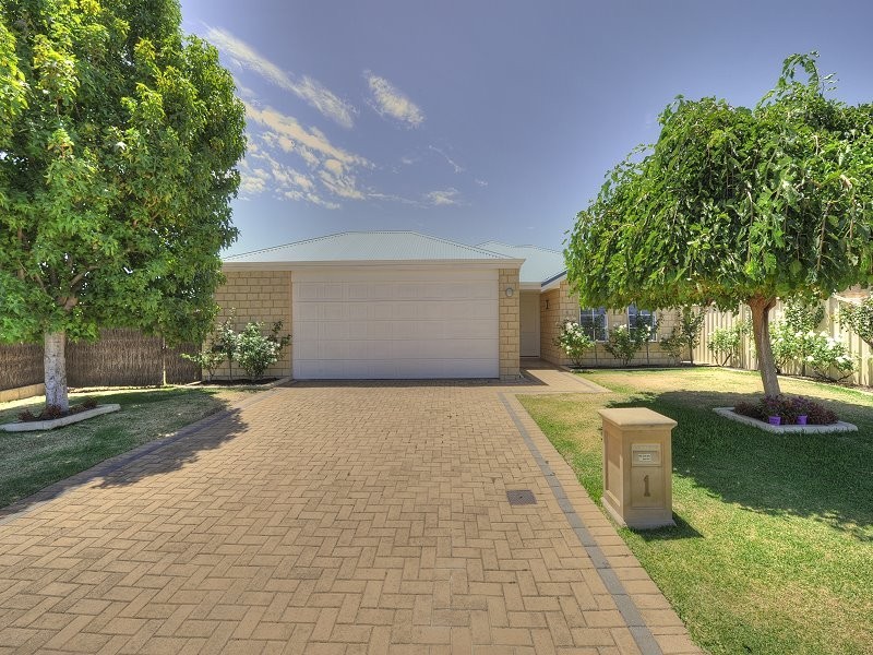 1 Brouwer Trail, Dudley Park WA 6210