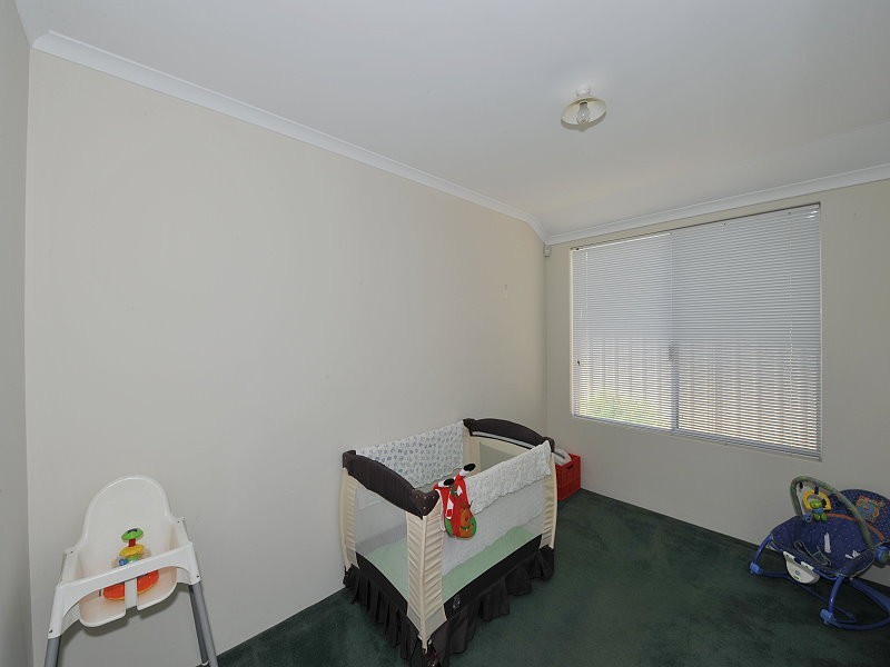 1 Brouwer Trail, Dudley Park WA 6210