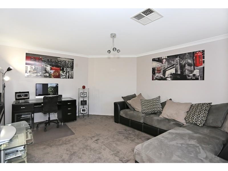 38 Tranquil Retreat, Barragup WA 6209